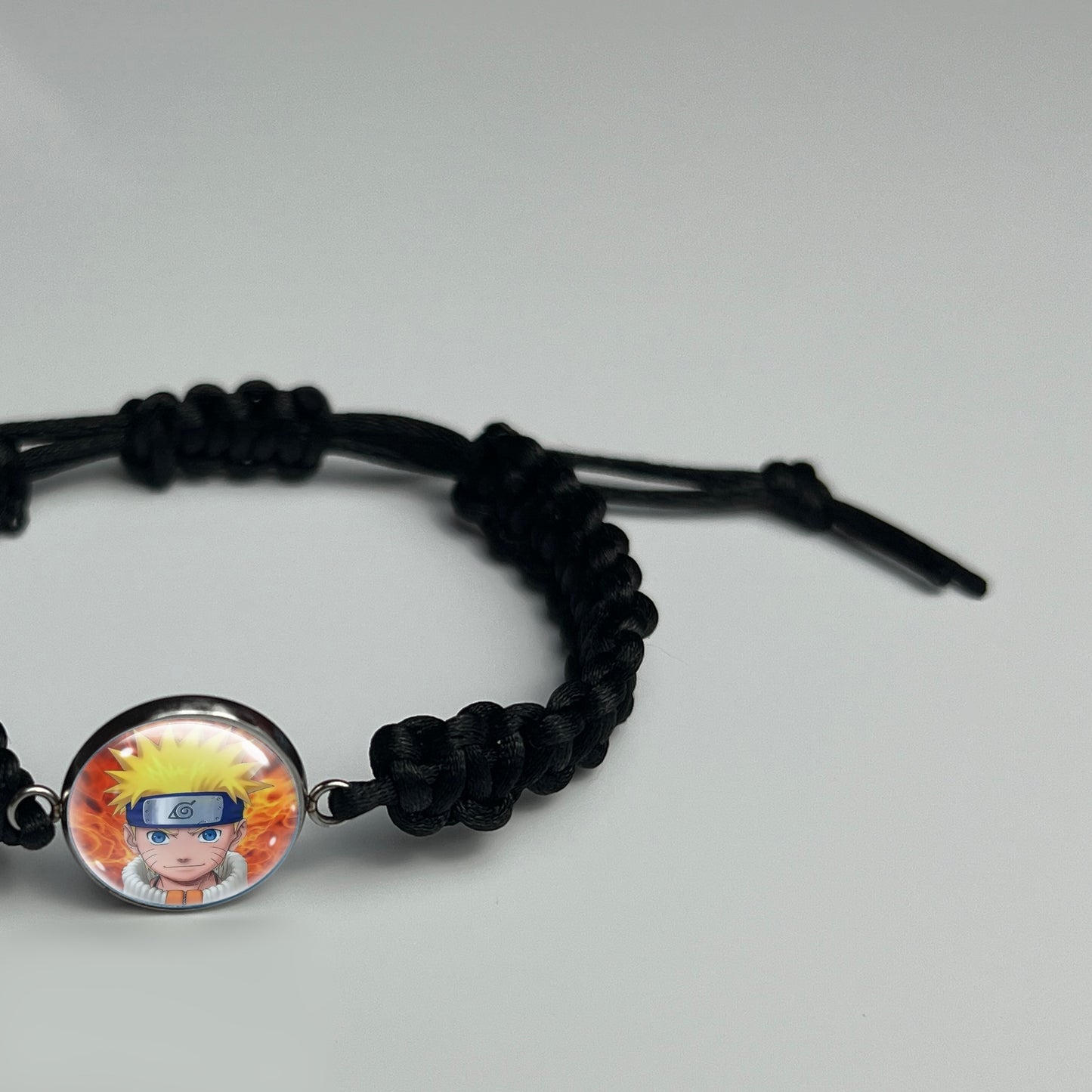 NARUTO - Hochwertiges Makramee Armband