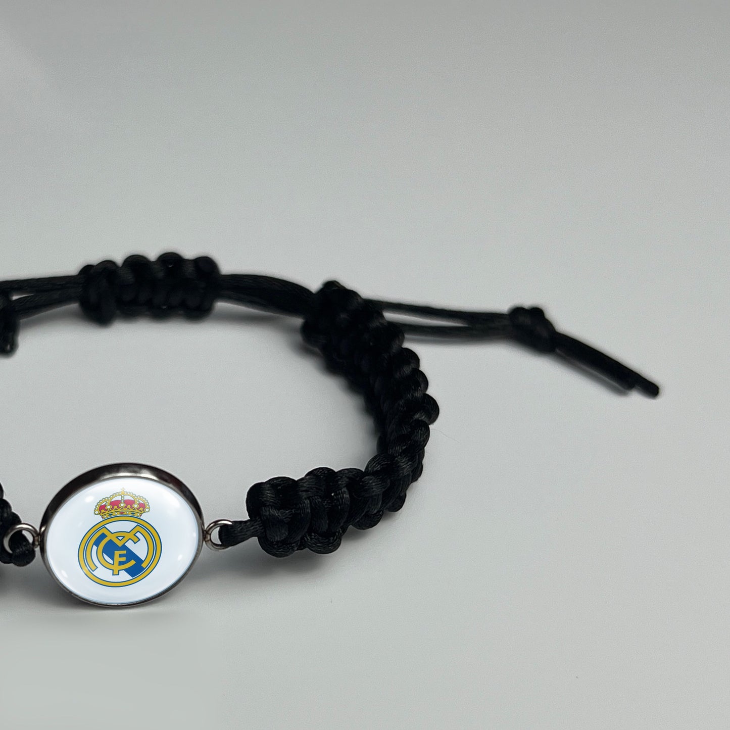 REAL MADRID - Hochwertiges Makramee Armband